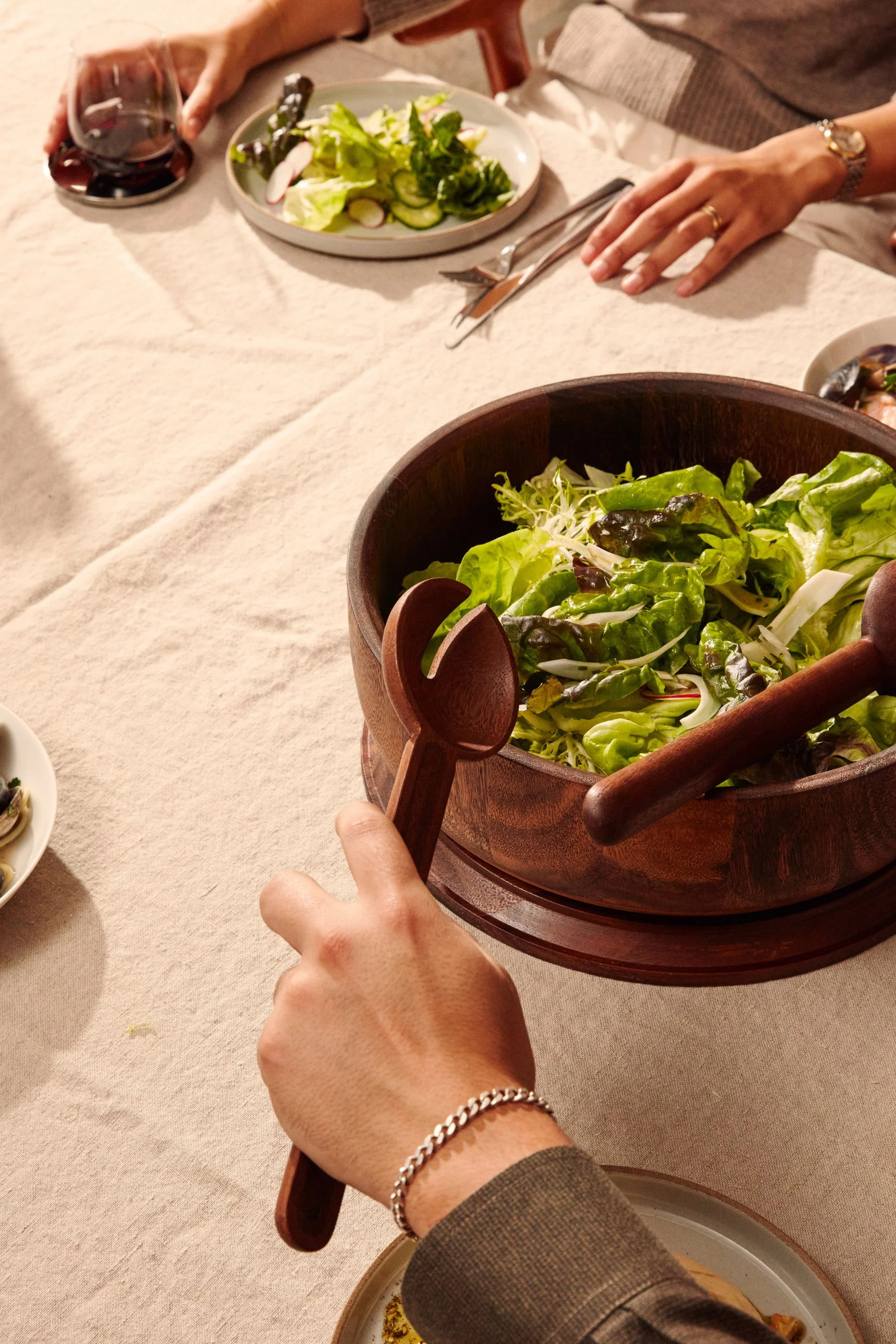 Dot Salad Bowl