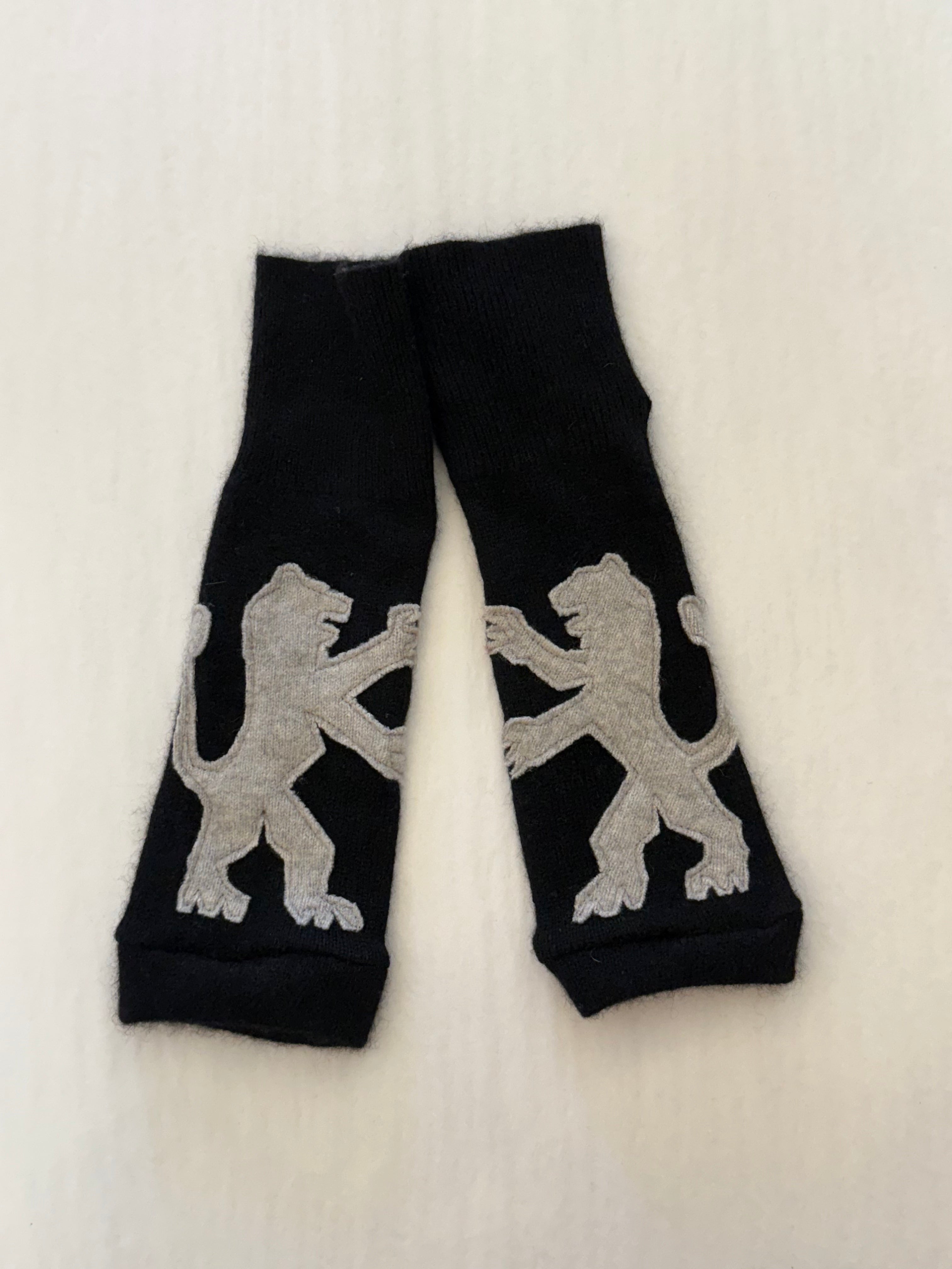 Black Grey Lion Cashmere Gloves