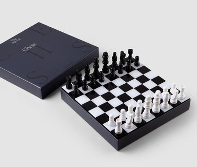 Art of Chess Black and White Set